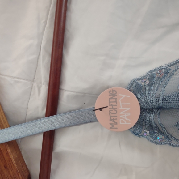 NWT 2 piece babydoll and thong lingerie - Picture 5 of 10